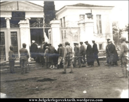 menemen-olayi-kubilay-saniklar-mahkeme-salonuna-gc3b6tc3bcrc3bclc3bcyor1