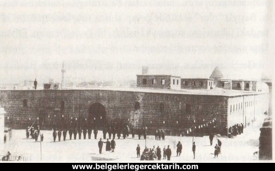 Salci Baci, salci söhret kadin, erzurum tas ambarlar mevkii, vali zühtü durukan, tatar hasan pasa, cetin altanin dedesi tatar hasan pasa, erzurum sapka, sapka kanunundan asilanlar, sapka kanunu idam