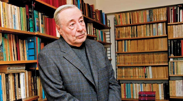 Yilmaz Öztuna, Tarih Sohbetleri, Osmanli diktatörlük müydü, Atatürk cumhuriyet mi kurdu, Atatürk demokrasi getirdi mi, Cumhuriyet nedir, Demokrasi nedir tarifi, Atatürk diktatör